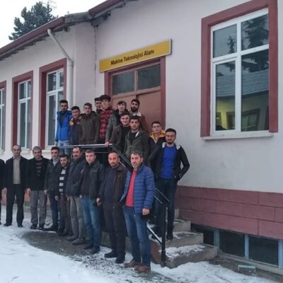 MEZUN ÖĞRENCİLERİMİZ VE AİLELERİ İLE TOPLANTI YAPILDI
