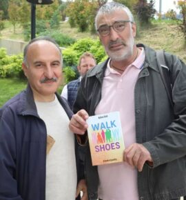 Walk İn My Shoes Şiir Kitabına Sanatçılarımız İlgi Gösterdi