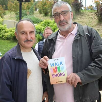 Walk İn My Shoes Şiir Kitabına Sanatçılarımız İlgi Gösterdi