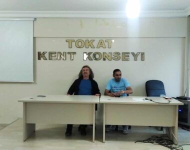 TOKAT KENT KONSEYİ BAŞKANI İNGİLİZ TEMSİLCİLERİ KABUL ETTİ