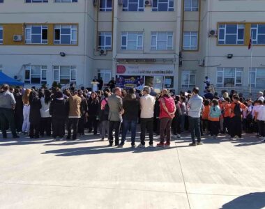 TOKAT İL MİLLİ EĞİTİM MÜDÜRLÜĞÜNÜN DÜZENLEDİĞİ TUBİTAK FUARI İNGİLİZ MİSAFİRLERİMİZCE GEZİLDİ