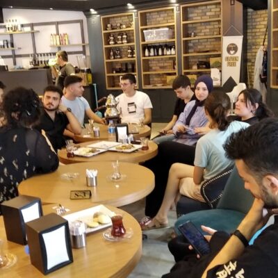 Gençler Tiyatro Sahnesinde Şiddete “Dur” Diyor!