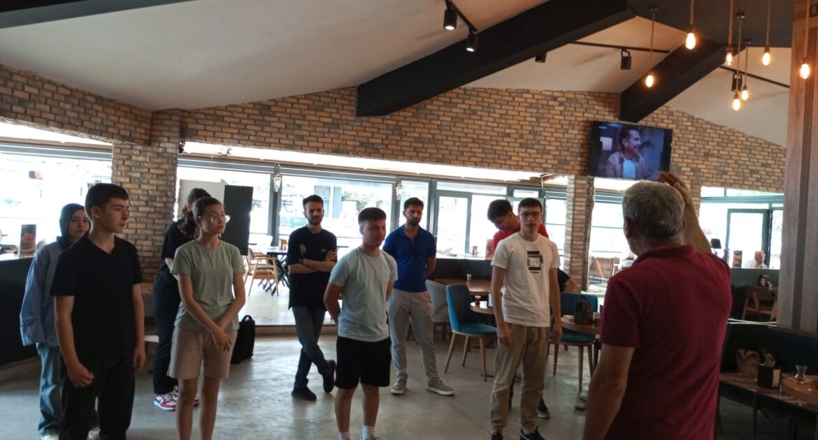 Gençler ile Yoga Eksersizleri