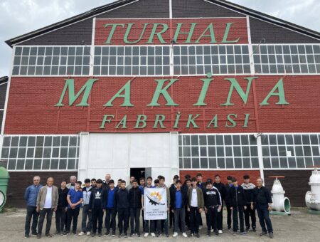 Tokat MTAL Öğrencileri Turhal Makine Fabrikasını Gezdi