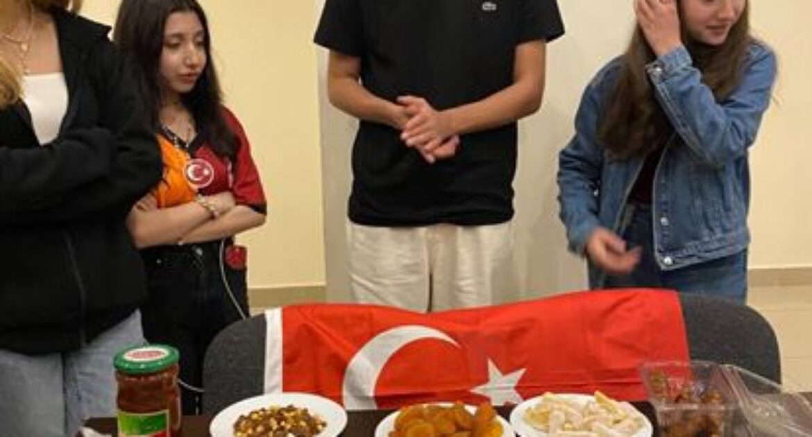 Tokatlı Gençler Polonya’da Kültürlerini Tanıttı