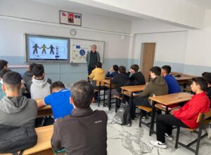 UNITYSTREAM Projesi Kapsamında Tokatlı Gençlere Dijital Yetkinlik, Avrupa Değerleri ve Aktif Vatandaşlık Eğitimleri Verildi